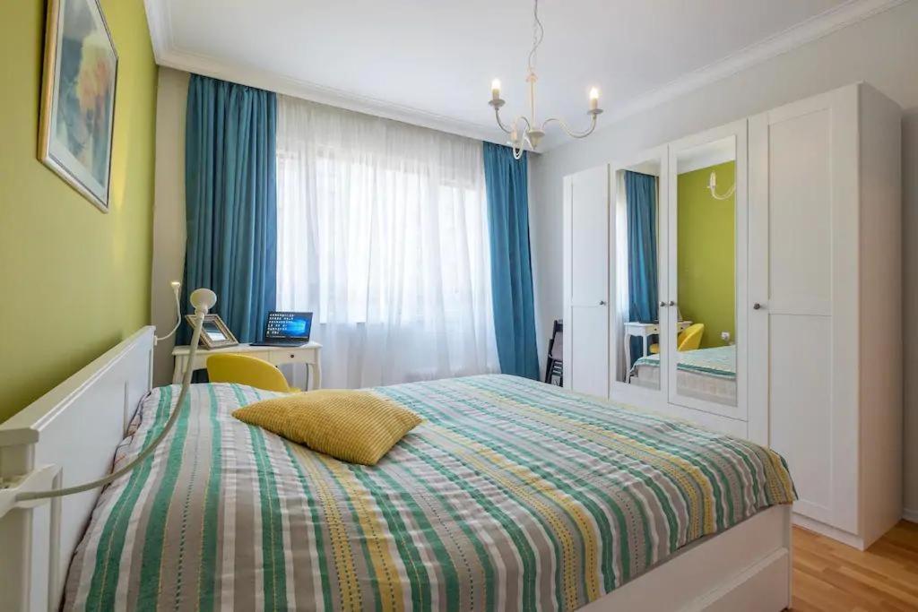 Funky Fresh Place In The Heart Of Sofia Esterno foto